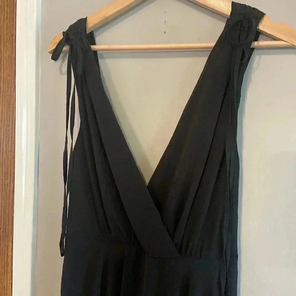 New LULU'S Dance the Night Away Maxi Gown Black Surplice Dress Medium Formal NWT - Picture 3 of 16